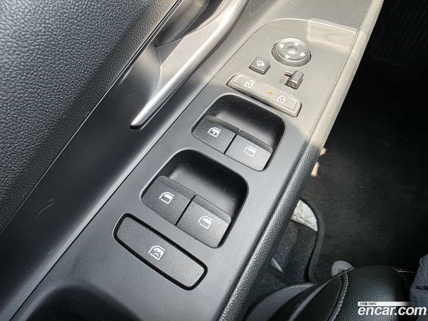 AVANTE Hyundai 2020.10-OPTION-019