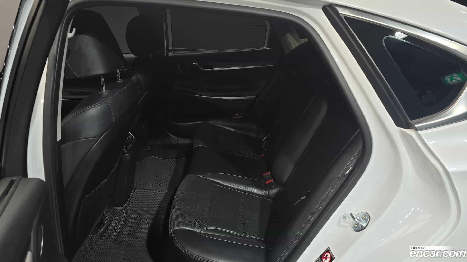 Grandeur Hyundai 2018.5-OPTION-015