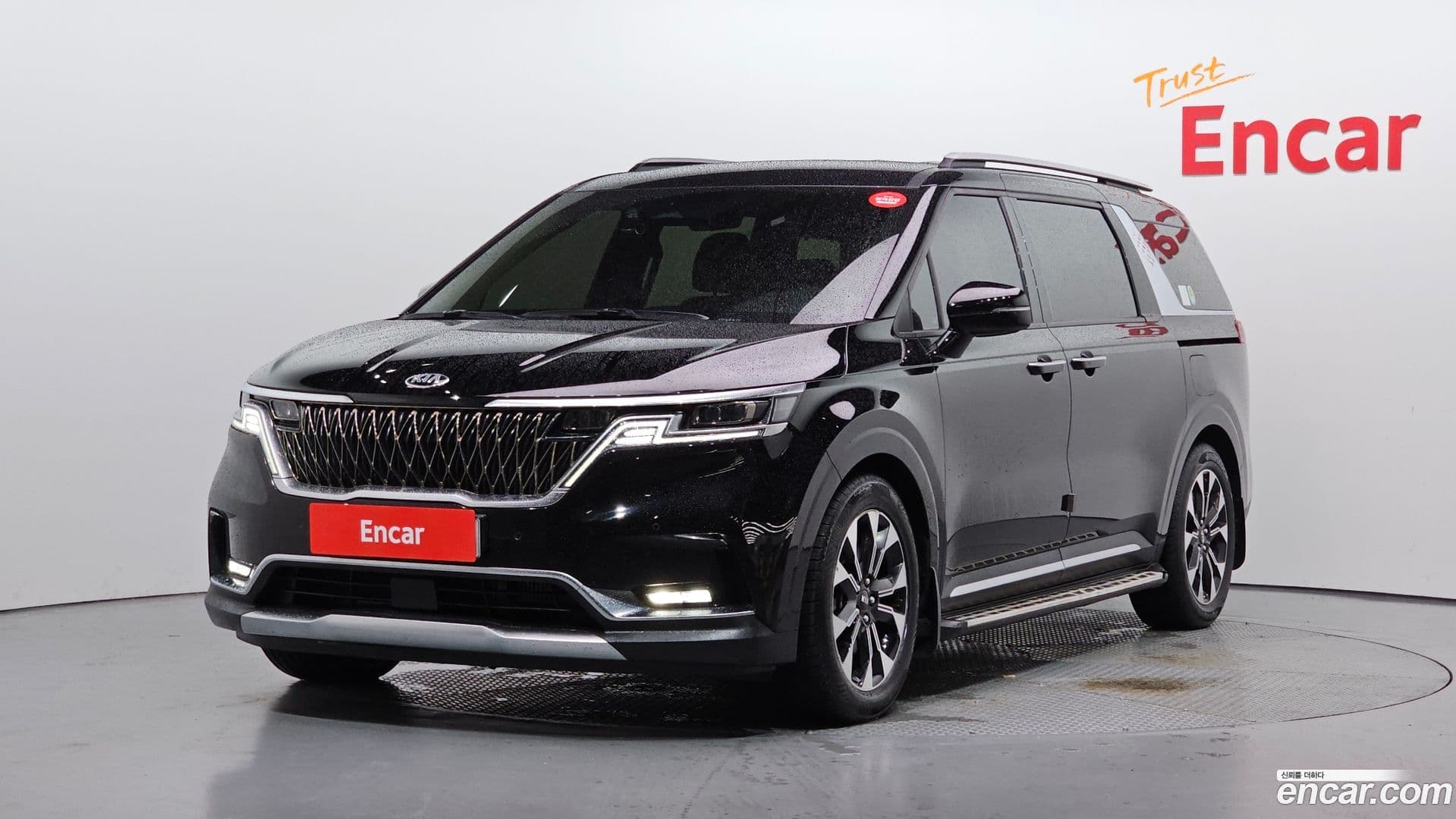 Main__Slider__Photo:Canival Kia 2021.4-0