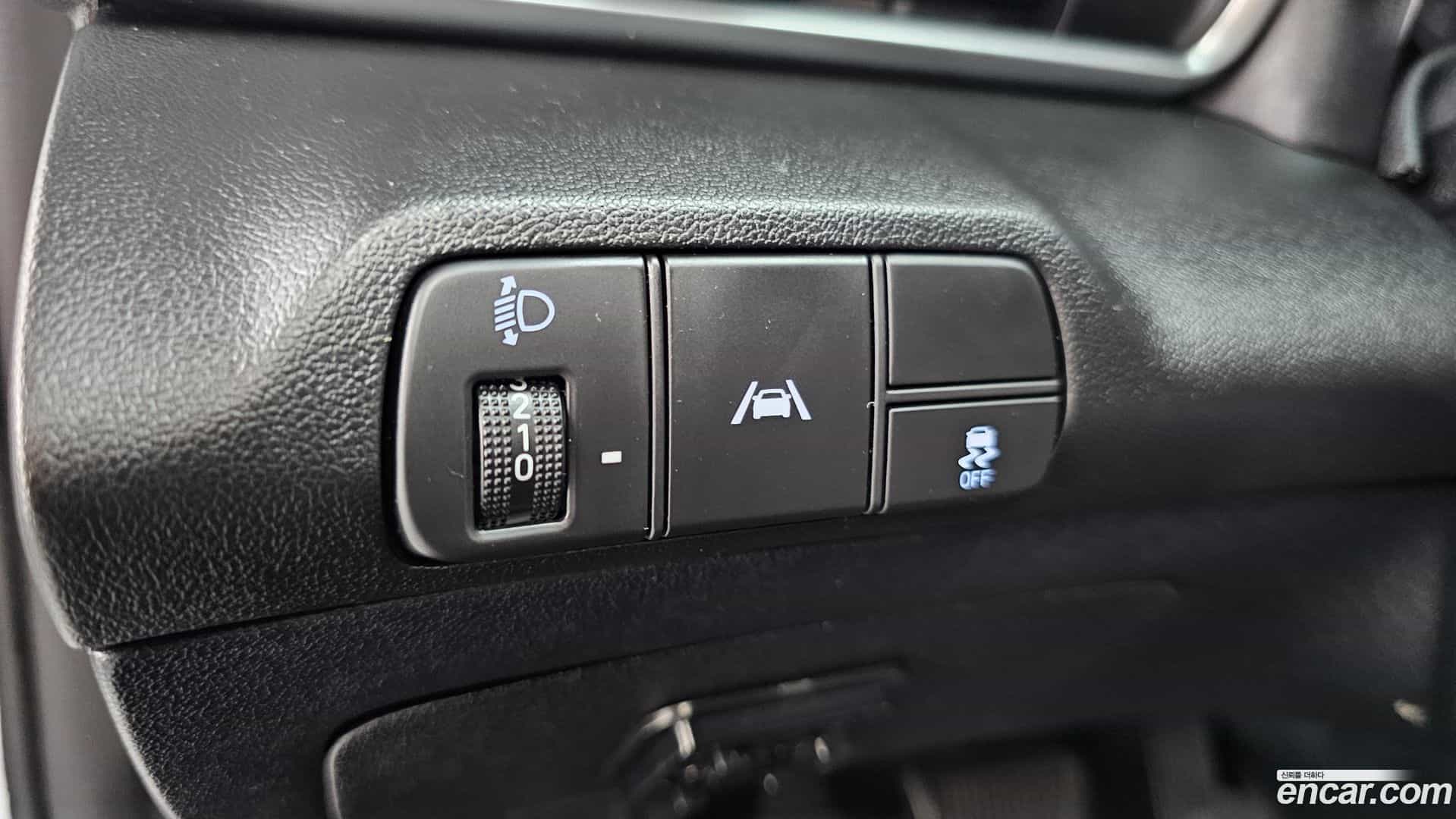 AVANTE Hyundai 2023.2-OPTION-043