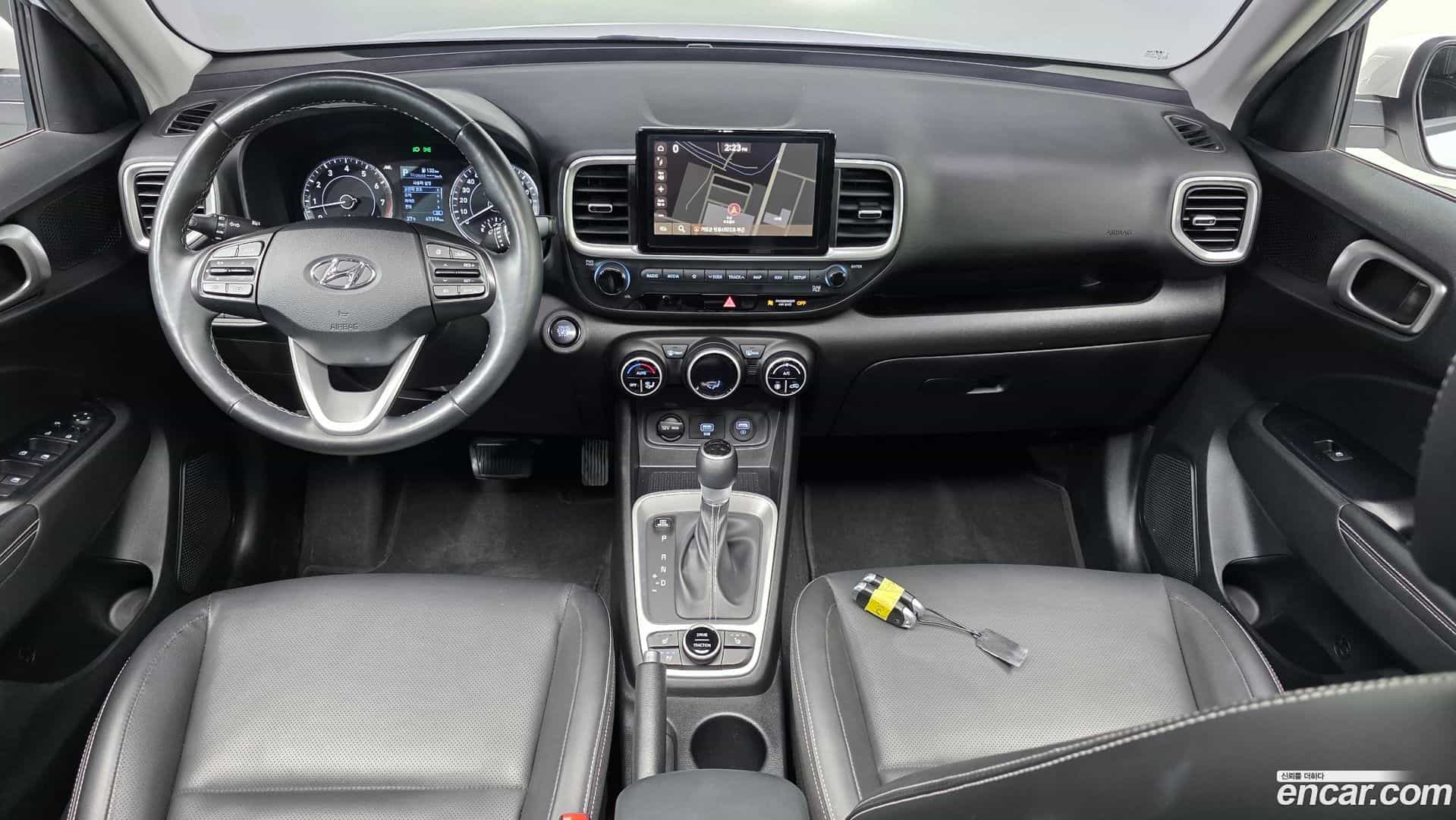 Venue Hyundai 2020.10-INNER-007