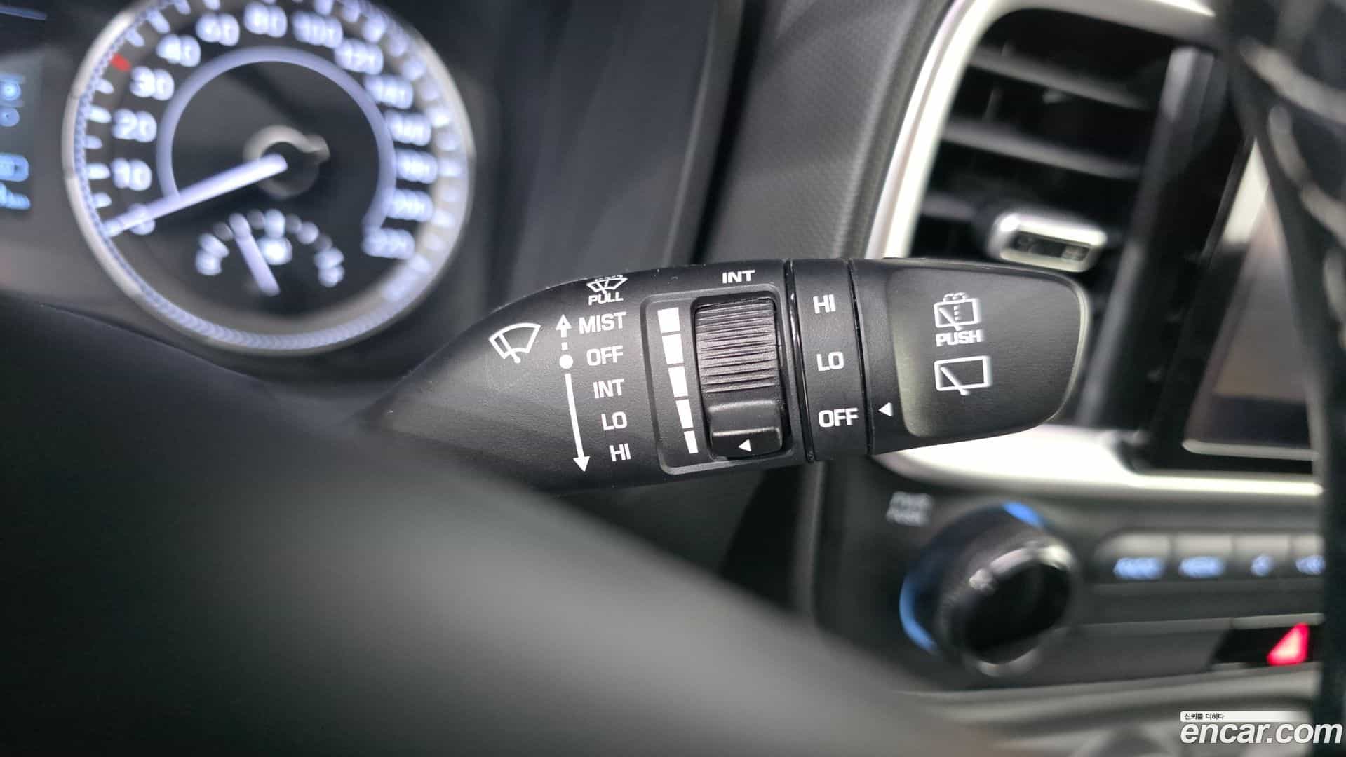 Venue Hyundai 2020.10-OPTION-024