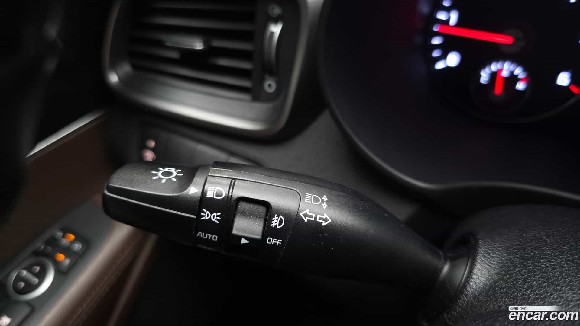 Sorento Kia 2016.2-OPTION-024