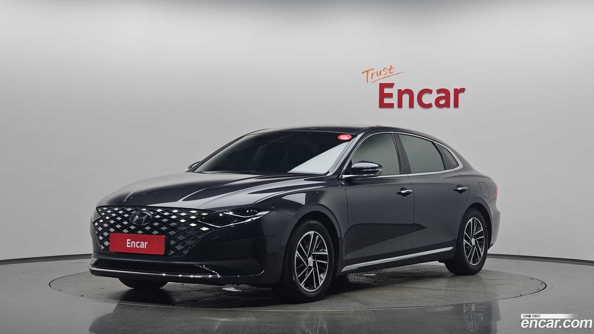 Grandeur Hyundai 2021.2-OUTER-001
