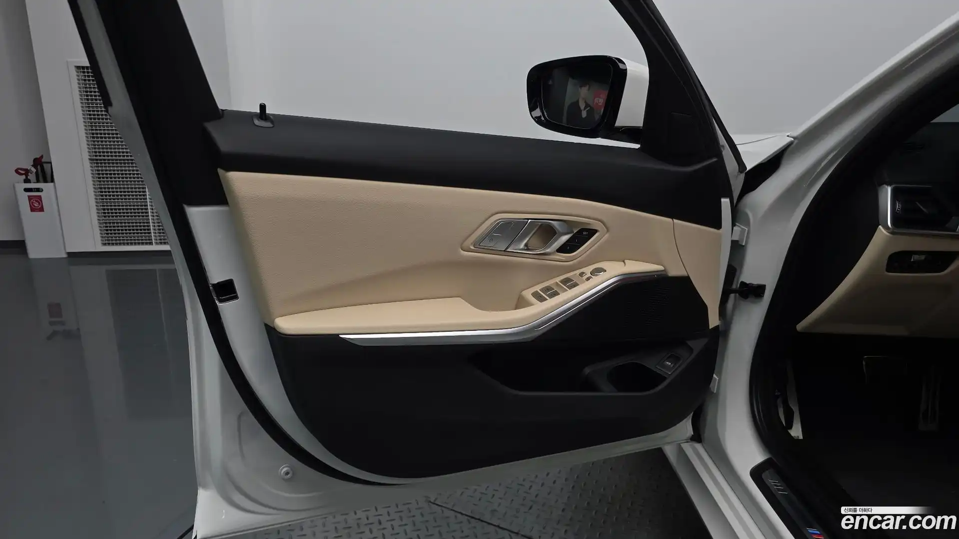 3-Series BMW 2023.5-INNER-034