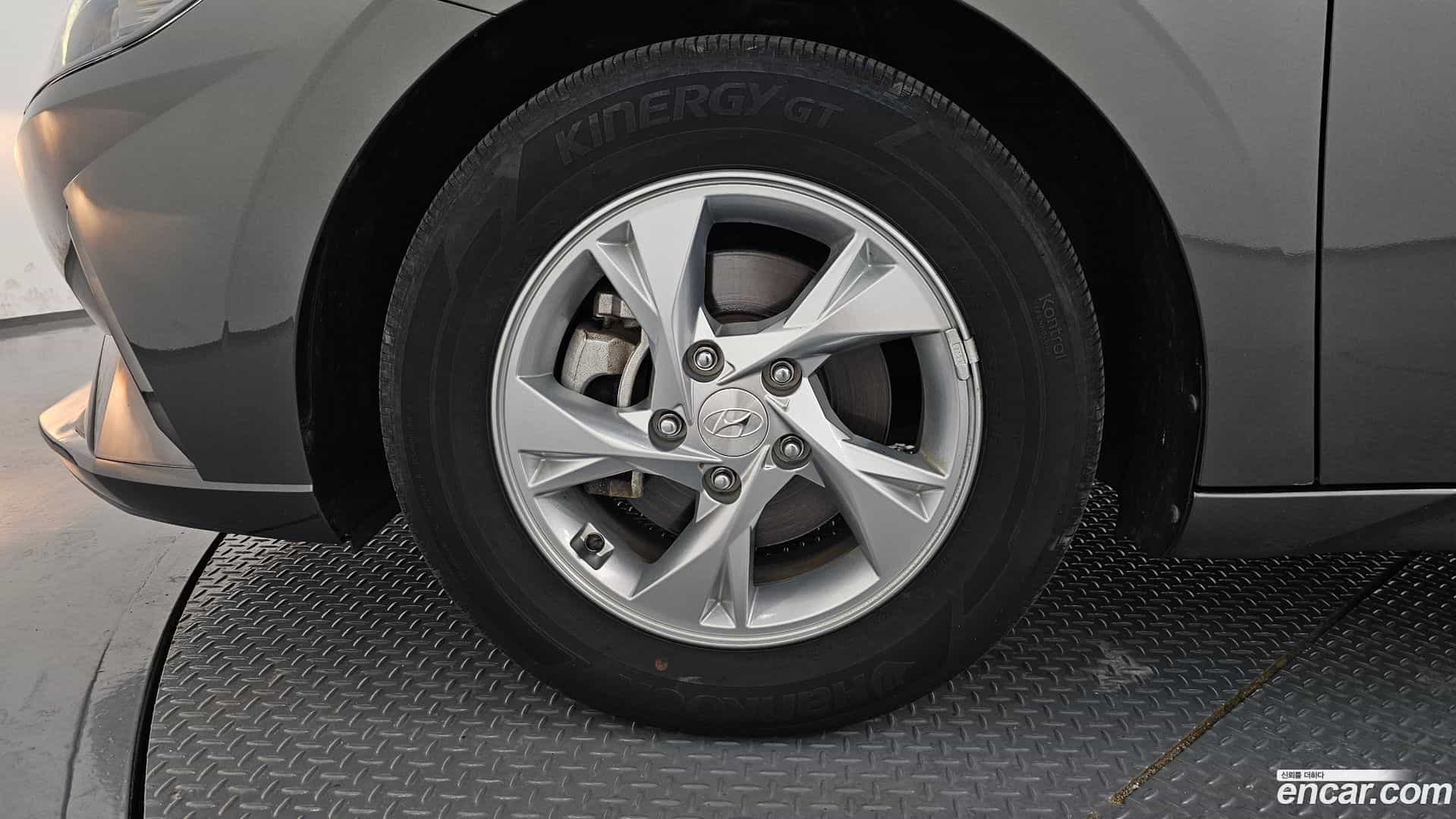 AVANTE Hyundai 2022.1-OUTER-005