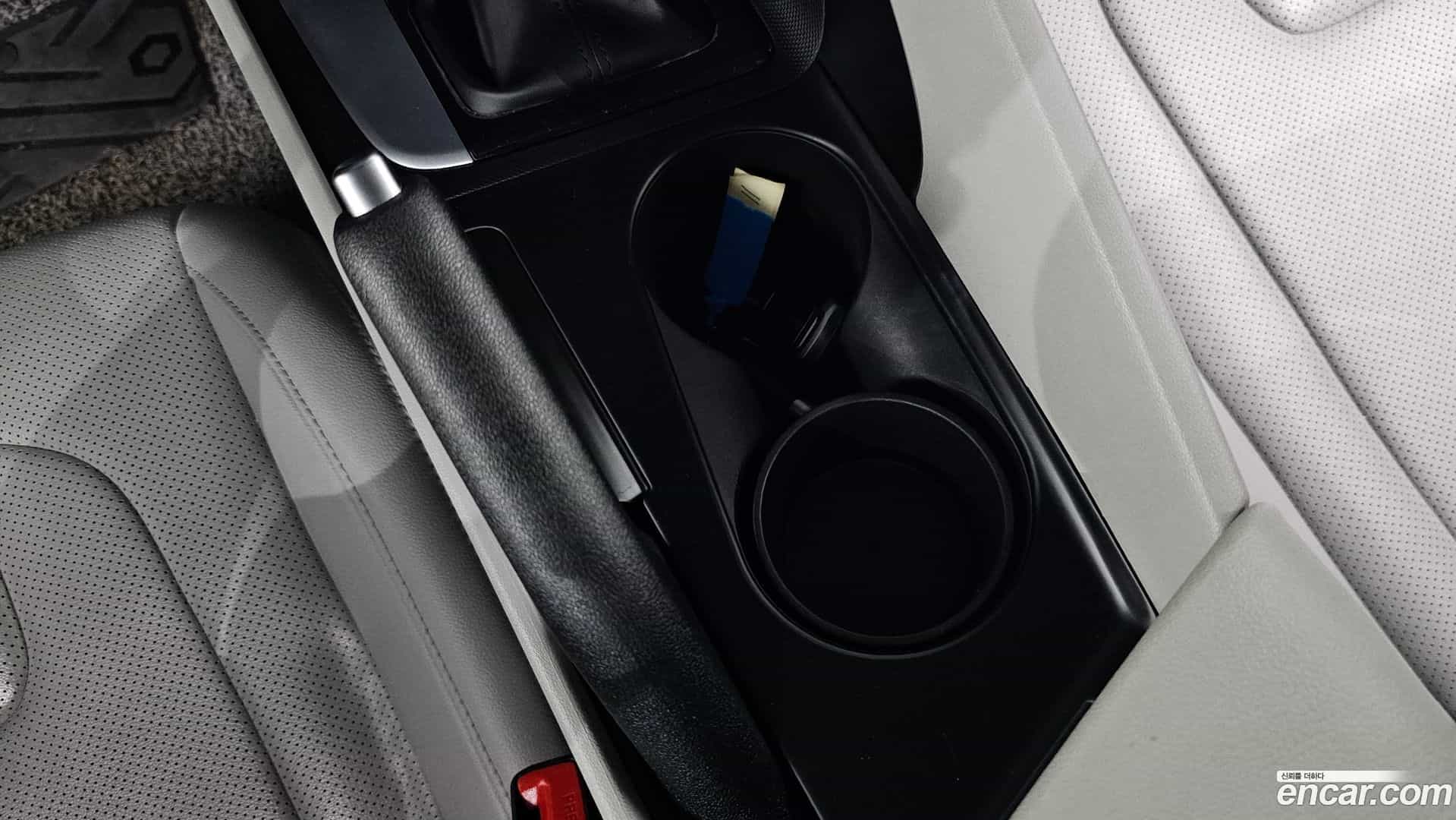 AVANTE Hyundai 2022.1-OPTION-043