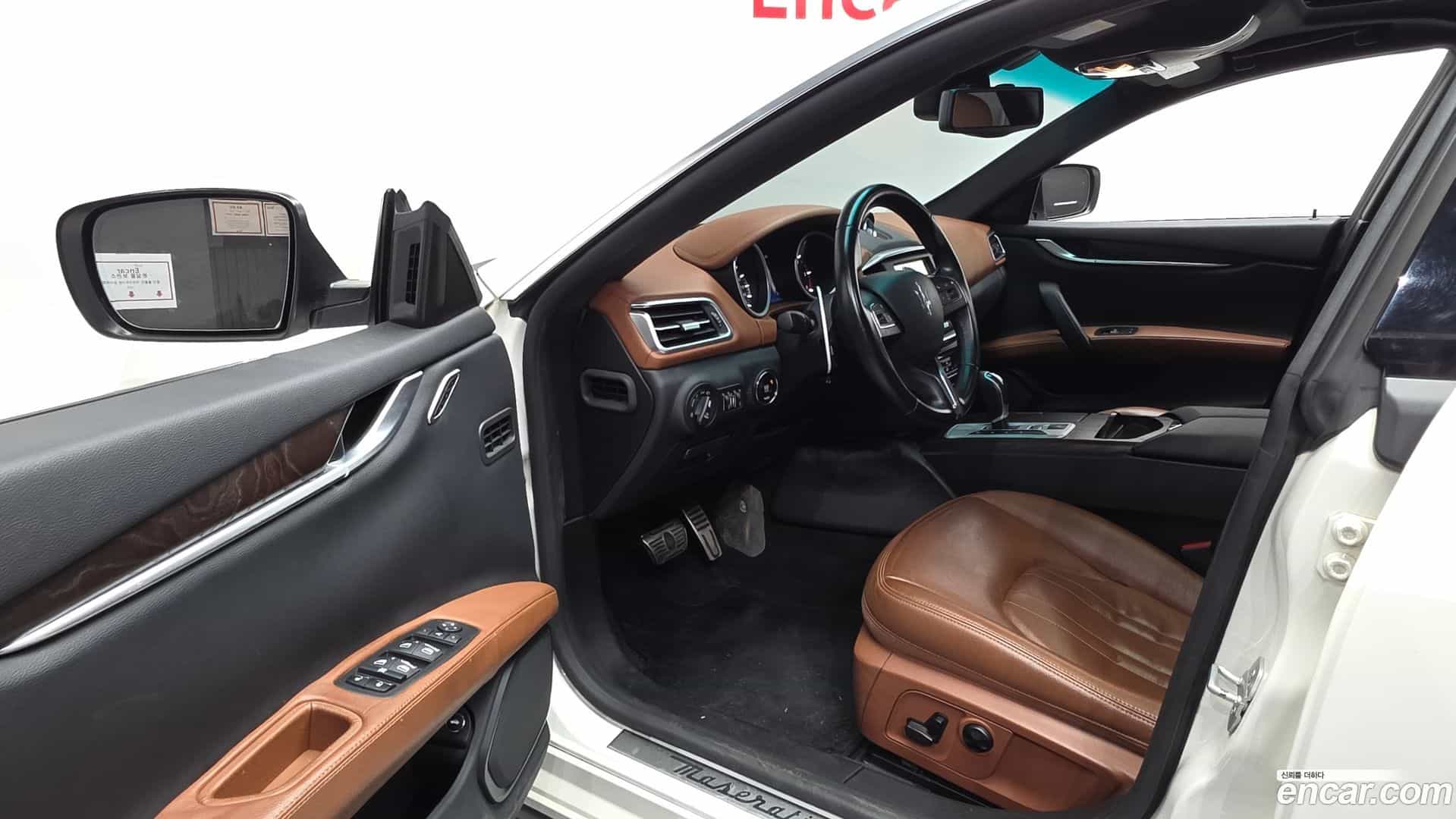 Ghibli Maserati 2016.4-INNER-010
