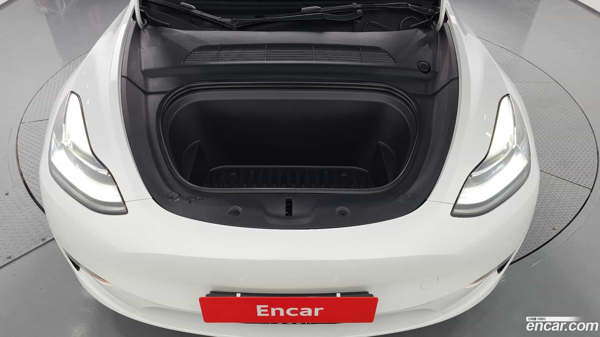 Model Y Tesla 2022.4-OUTER-006