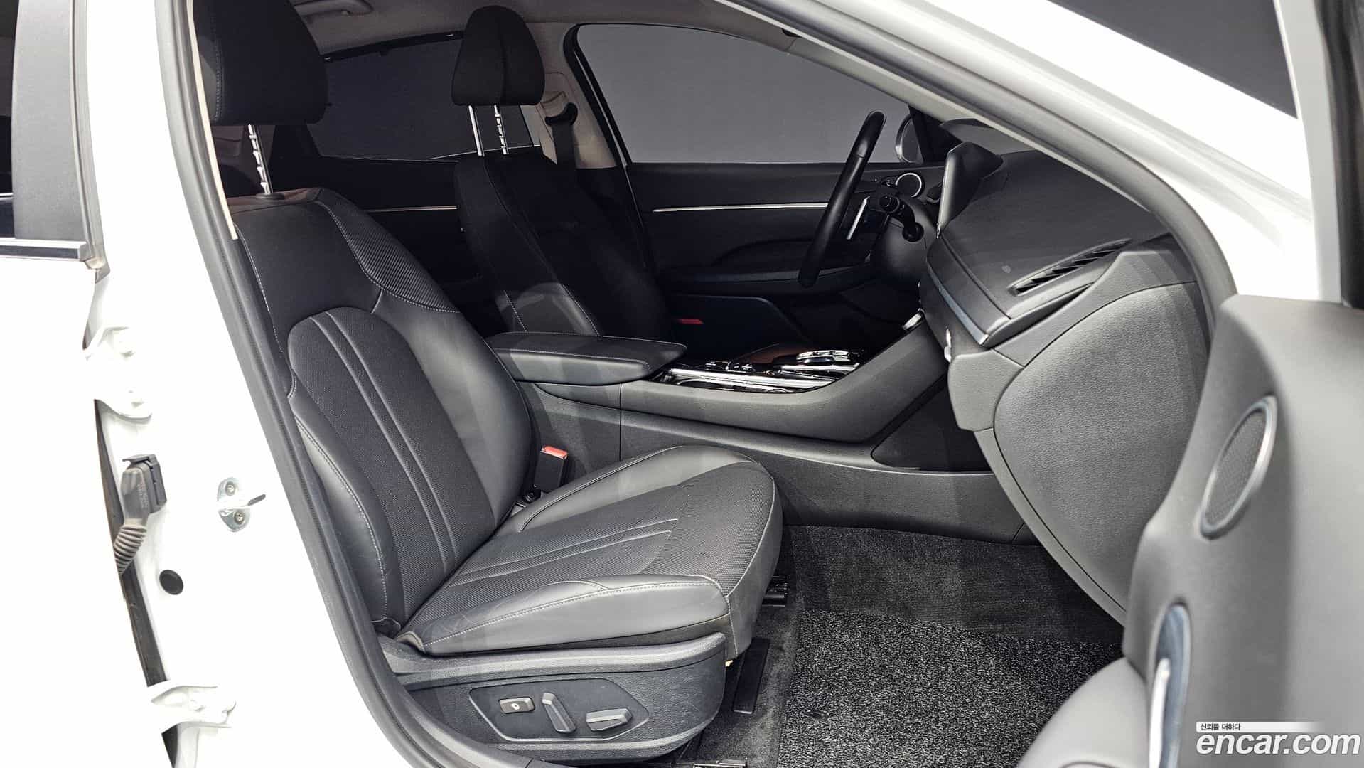 Sonata Hyundai 2019.5-OPTION-015