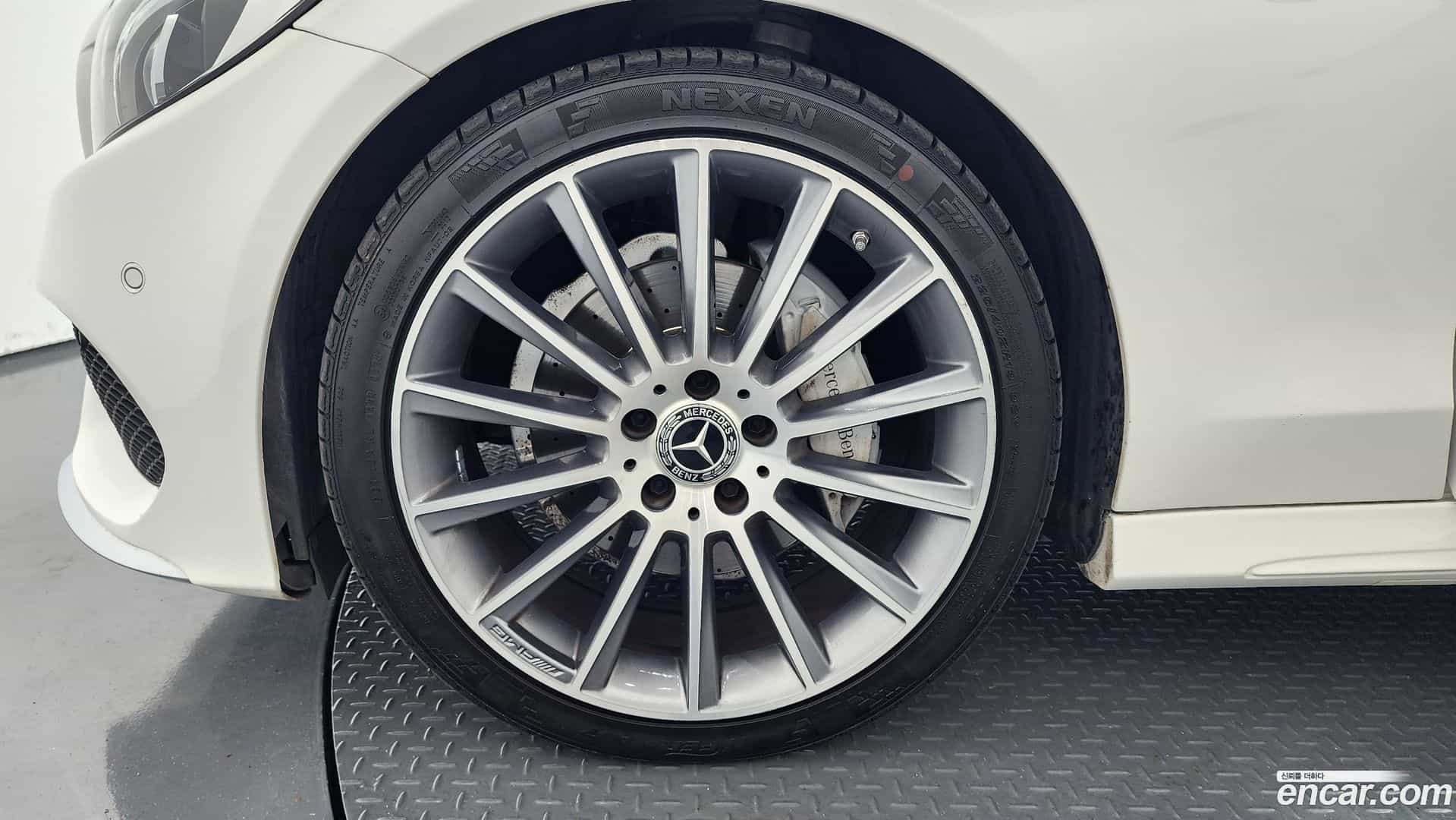 C-Class Mercedes-Benz 2018.5-OUTER-005