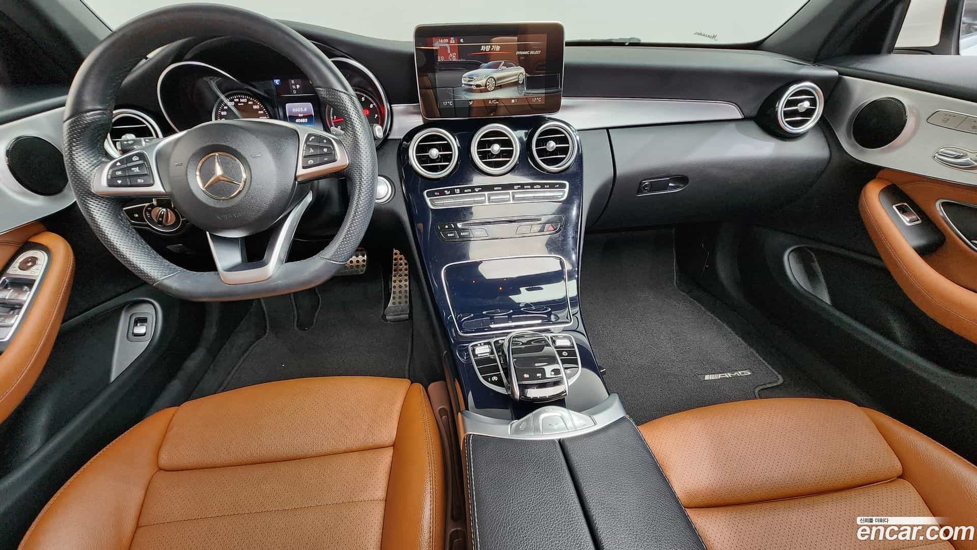 C-Class Mercedes-Benz 2018.5-INNER-007