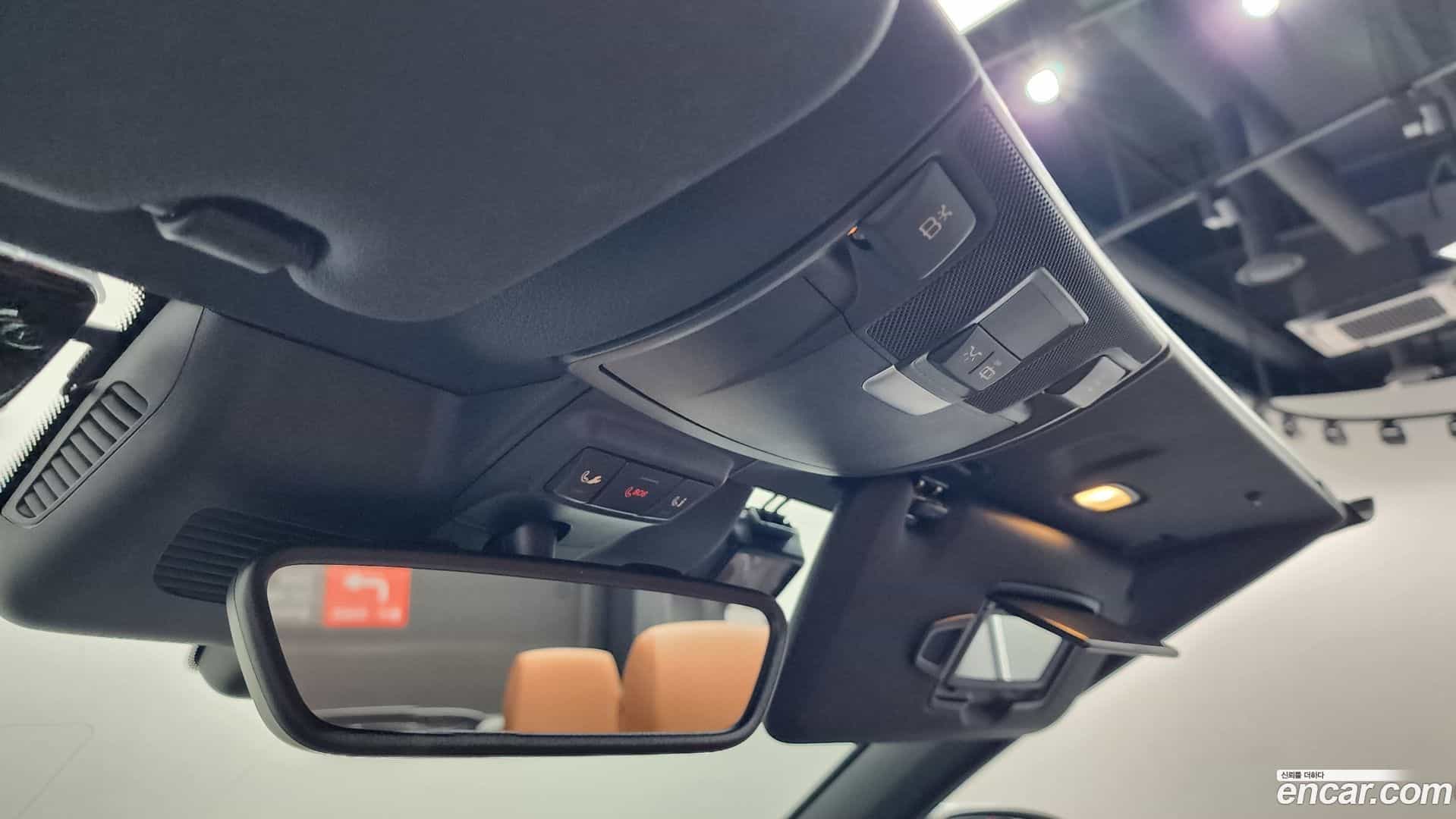 C-Class Mercedes-Benz 2018.5-OPTION-024