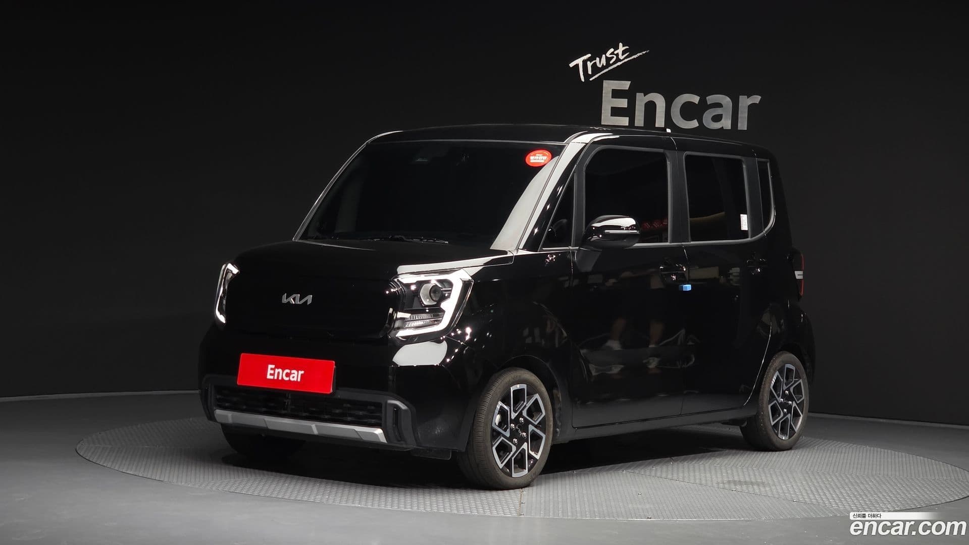 Main__Slider__Photo:RAY Kia 2024.10-0