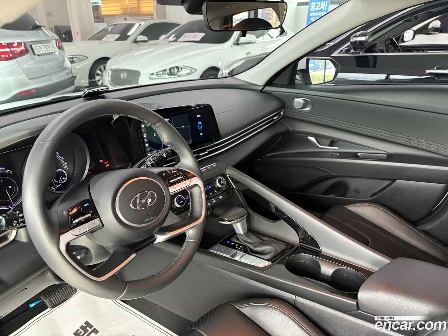 AVANTE Hyundai 2022.4-OPTION-019