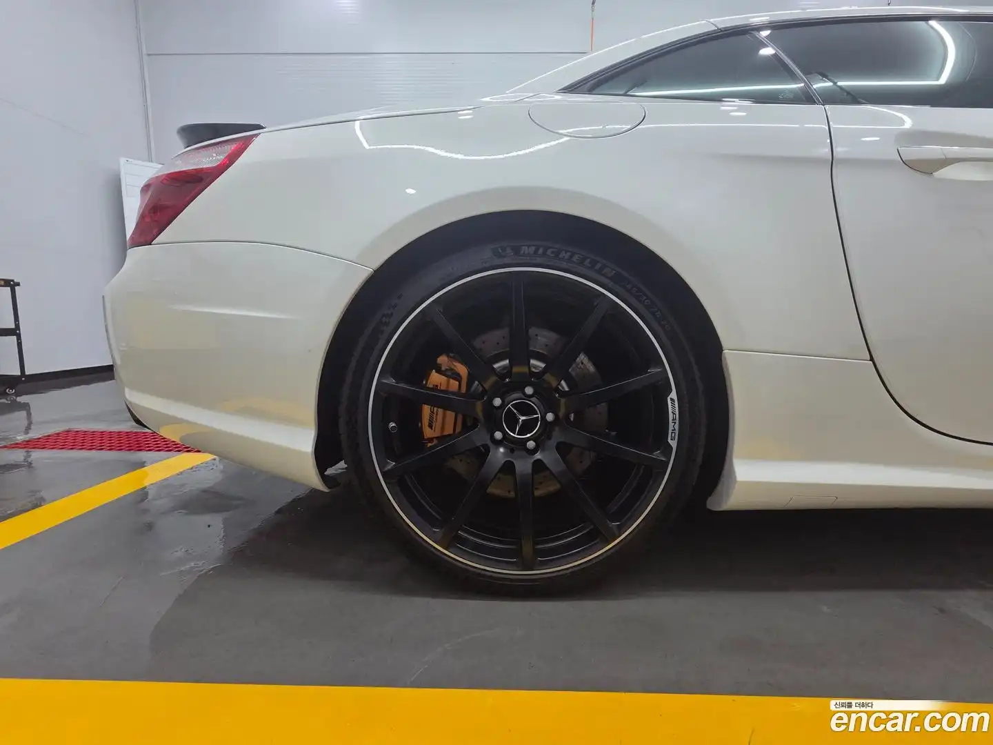 SL-Class Mercedes-Benz 2014.2-OPTION-018