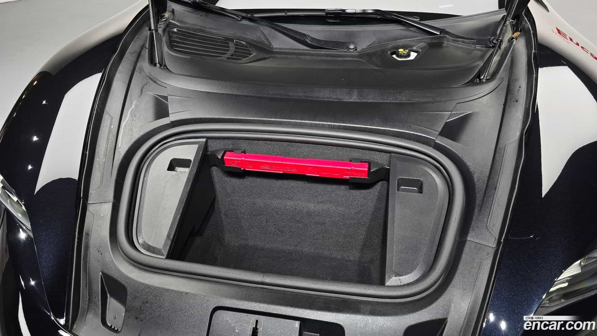 Taycan Porsche 2022.9-OUTER-006