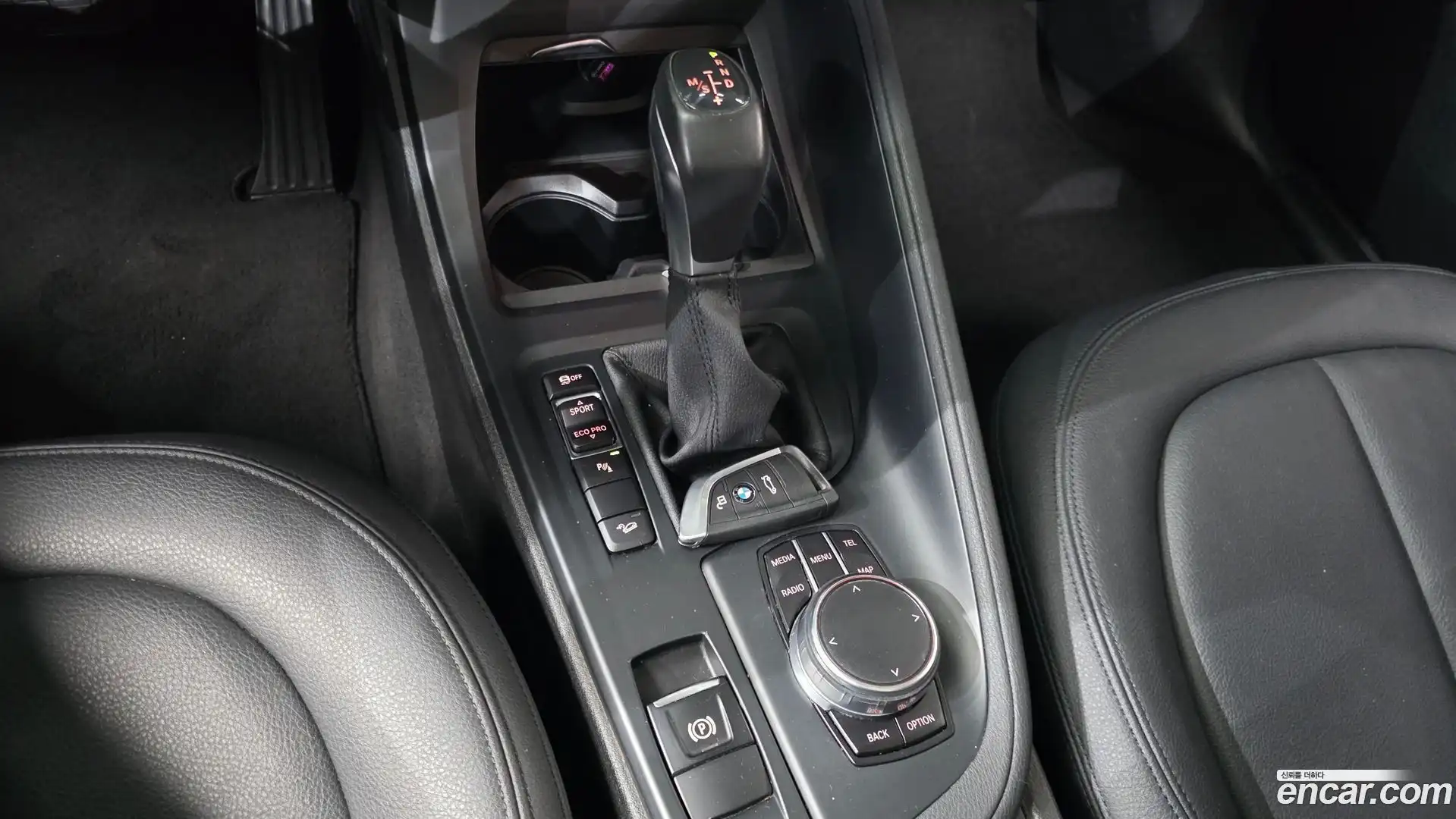 X1 BMW 2016.9-INNER-009