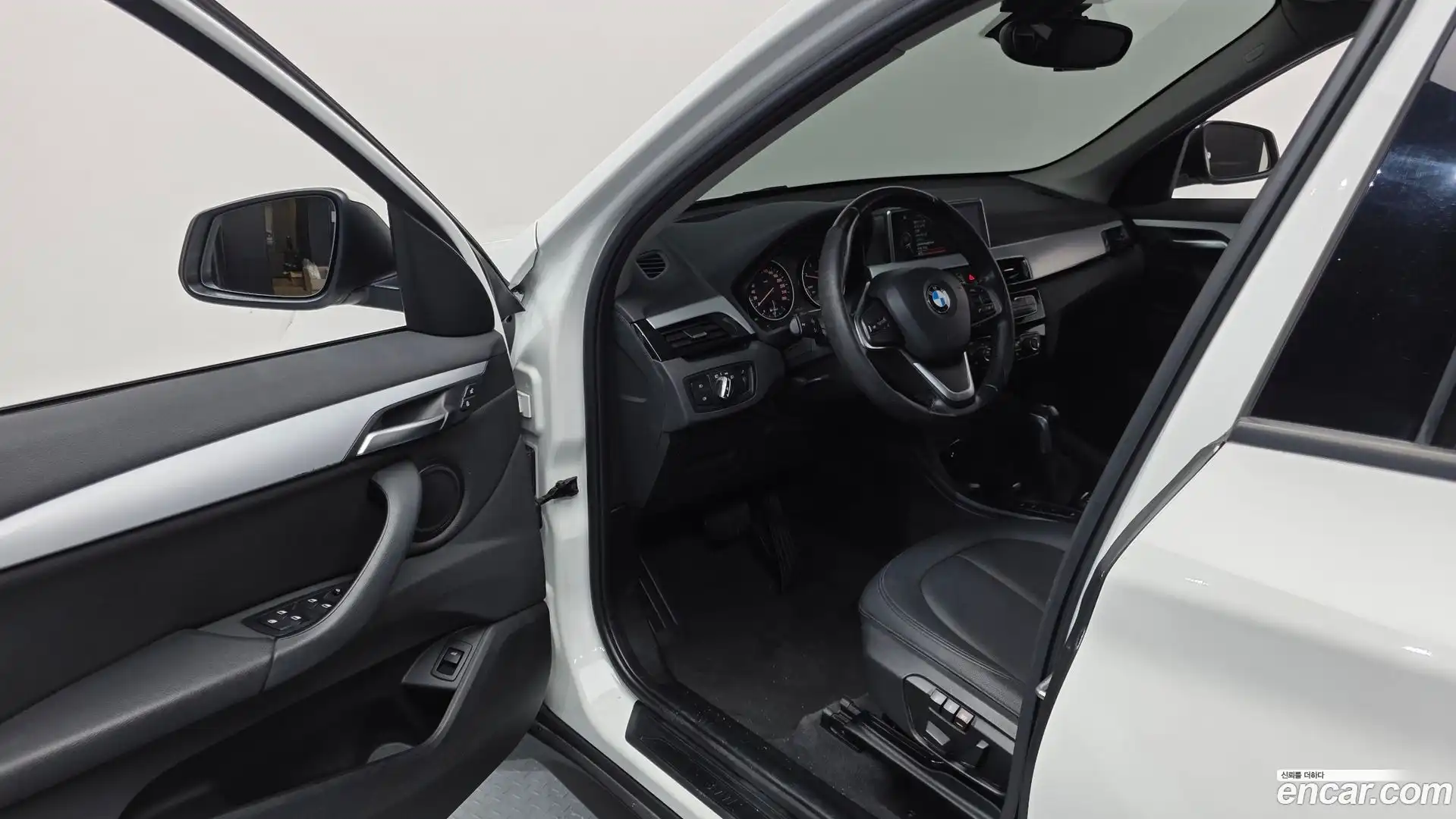 X1 BMW 2016.9-INNER-010