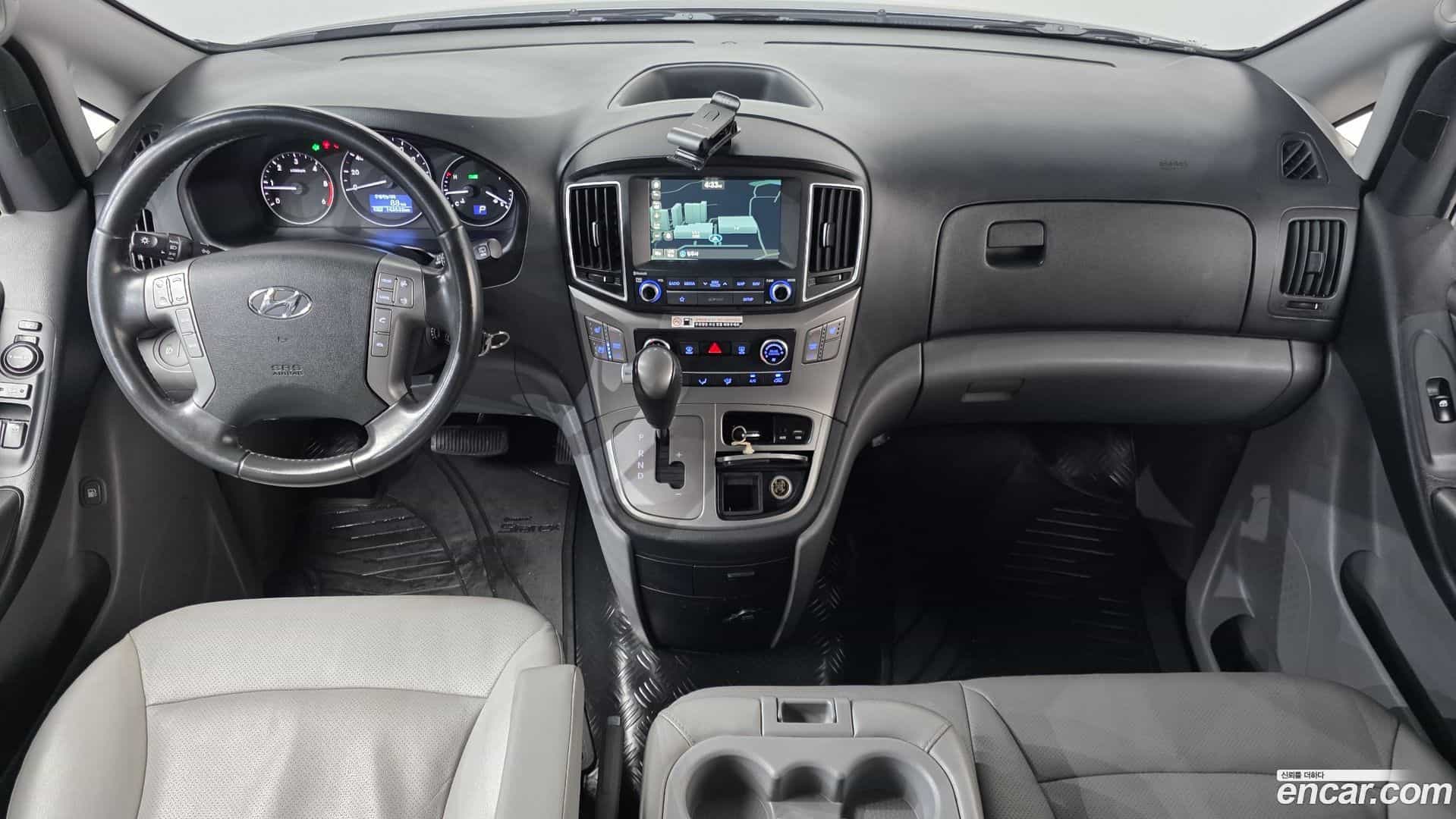 Starex Hyundai 2019.1-INNER-007