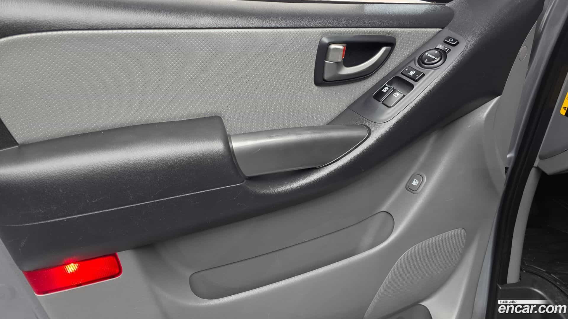 Starex Hyundai 2019.1-INNER-034