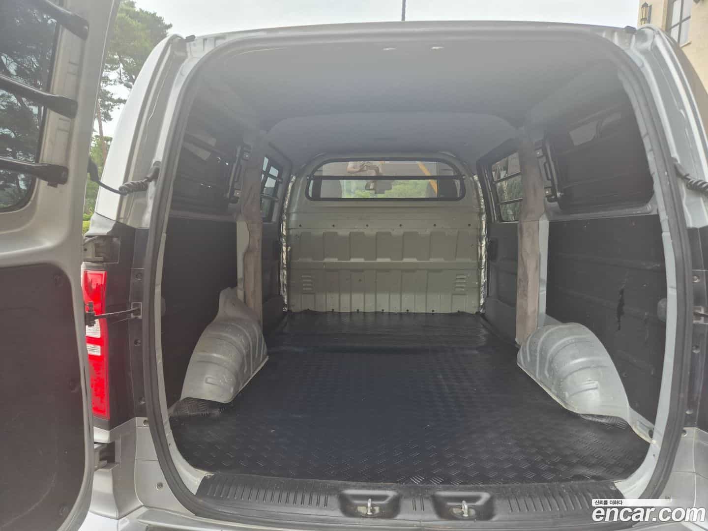 Starex Hyundai 2019.6-INNER-007