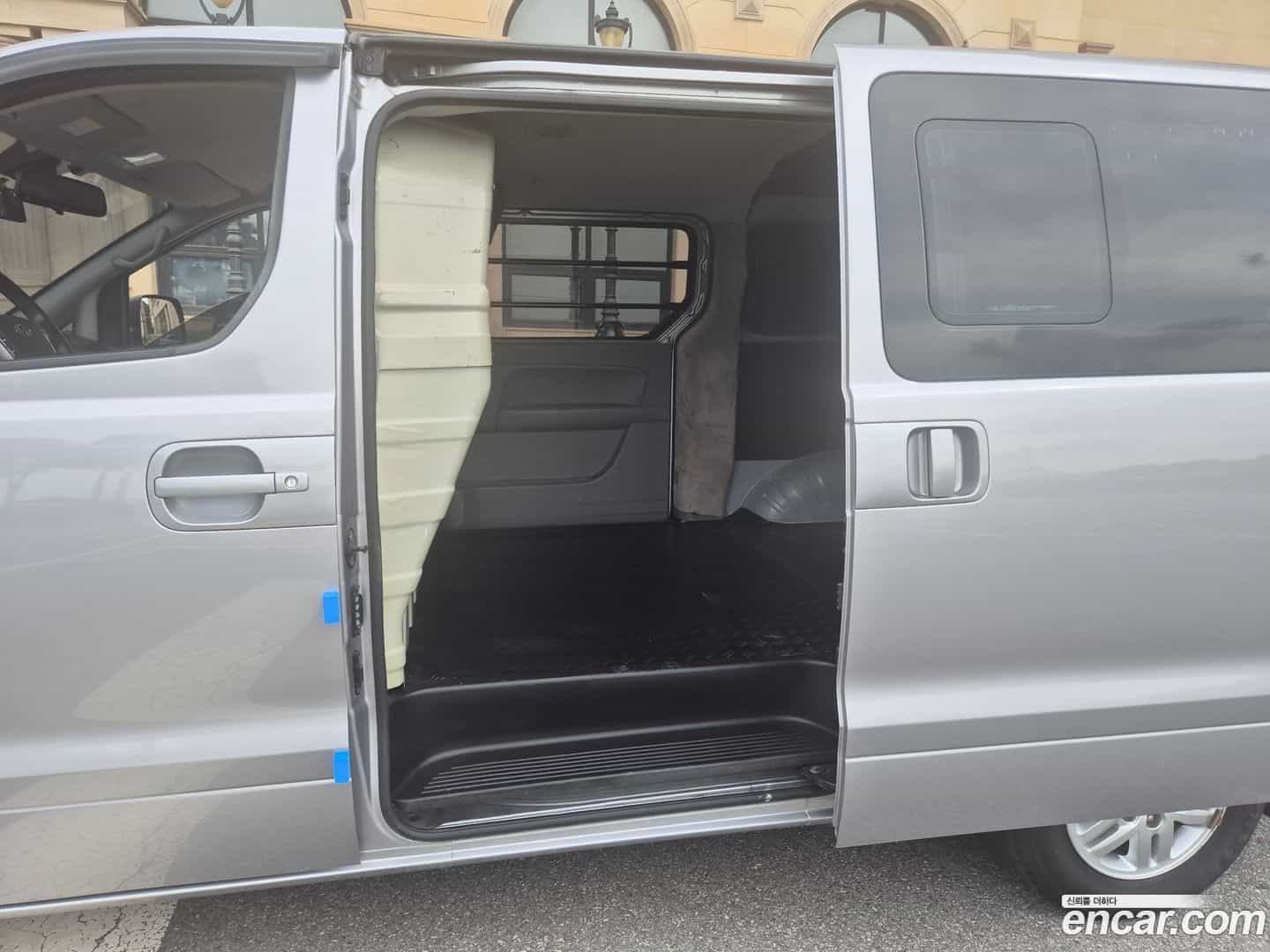 Starex Hyundai 2019.6-INNER-009