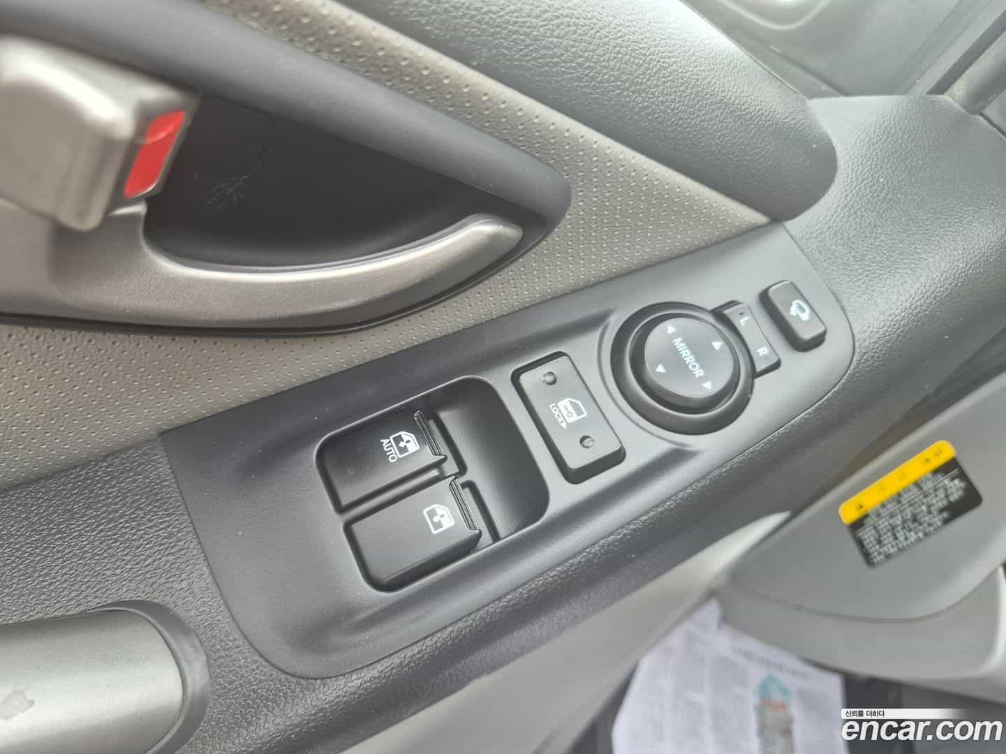 Starex Hyundai 2019.6-OPTION-019