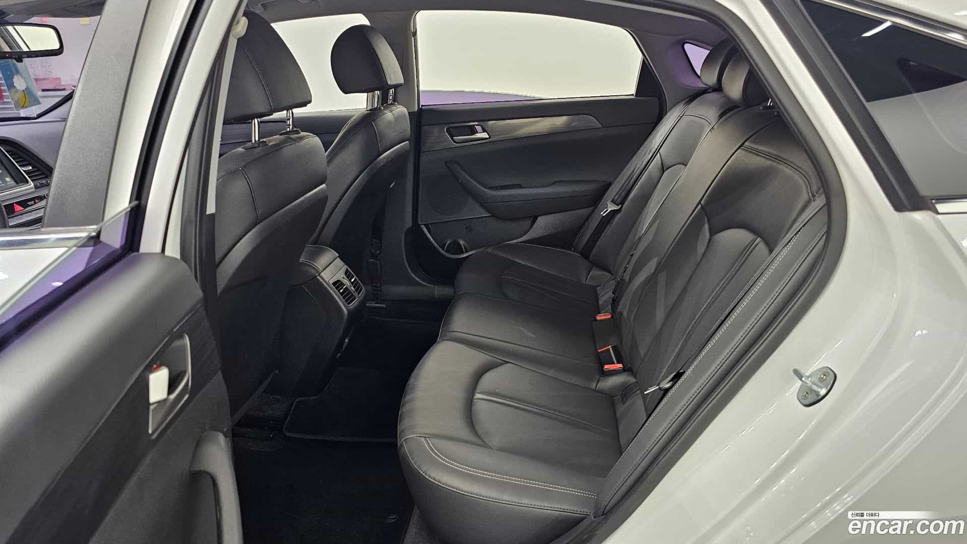 Sonata Hyundai 2018.8-OPTION-016