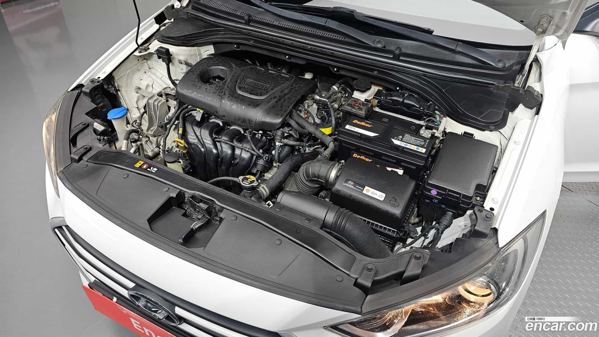 AVANTE Hyundai 2017.8-OUTER-006