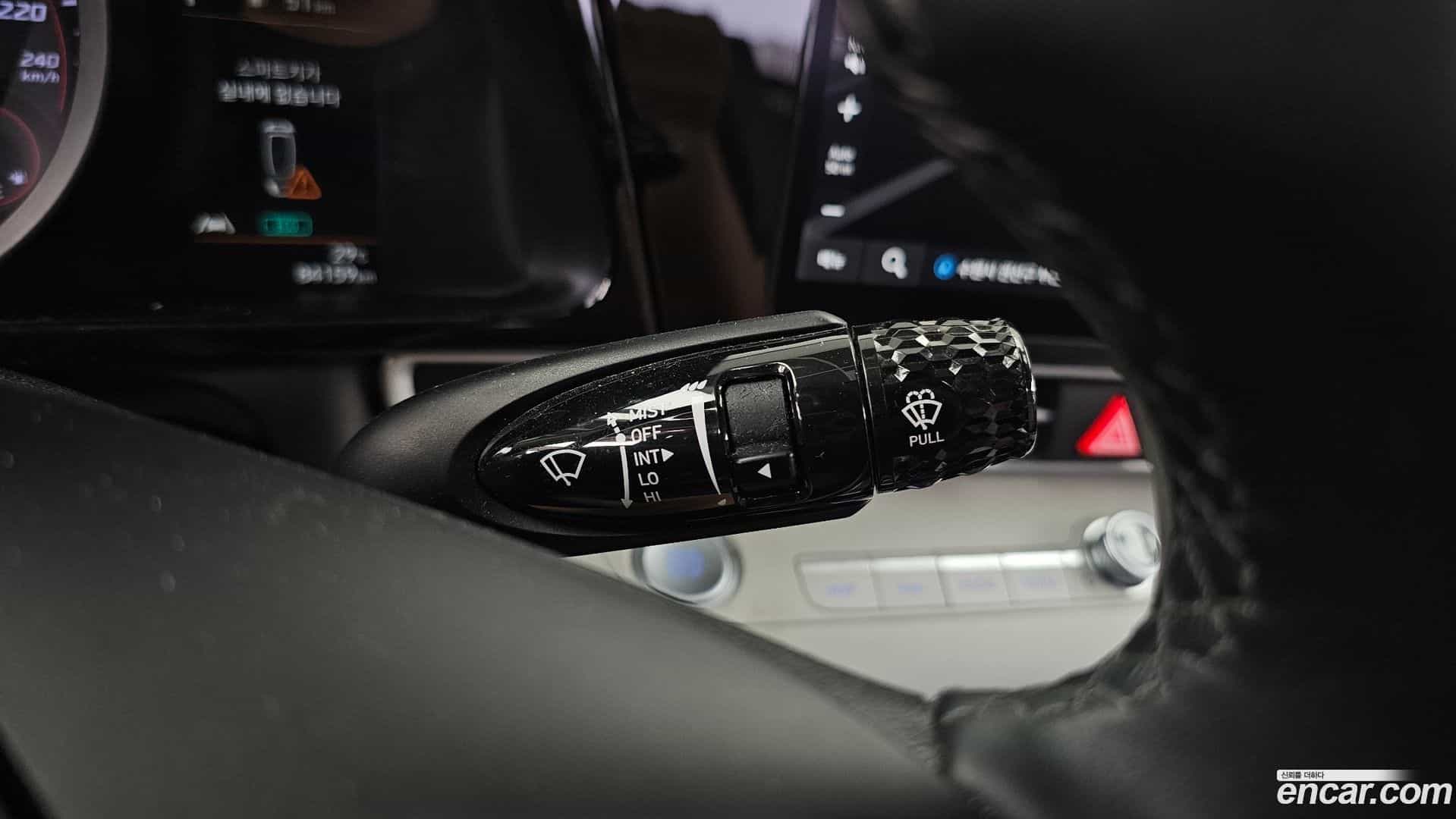 AVANTE Hyundai 2023.0-OPTION-041