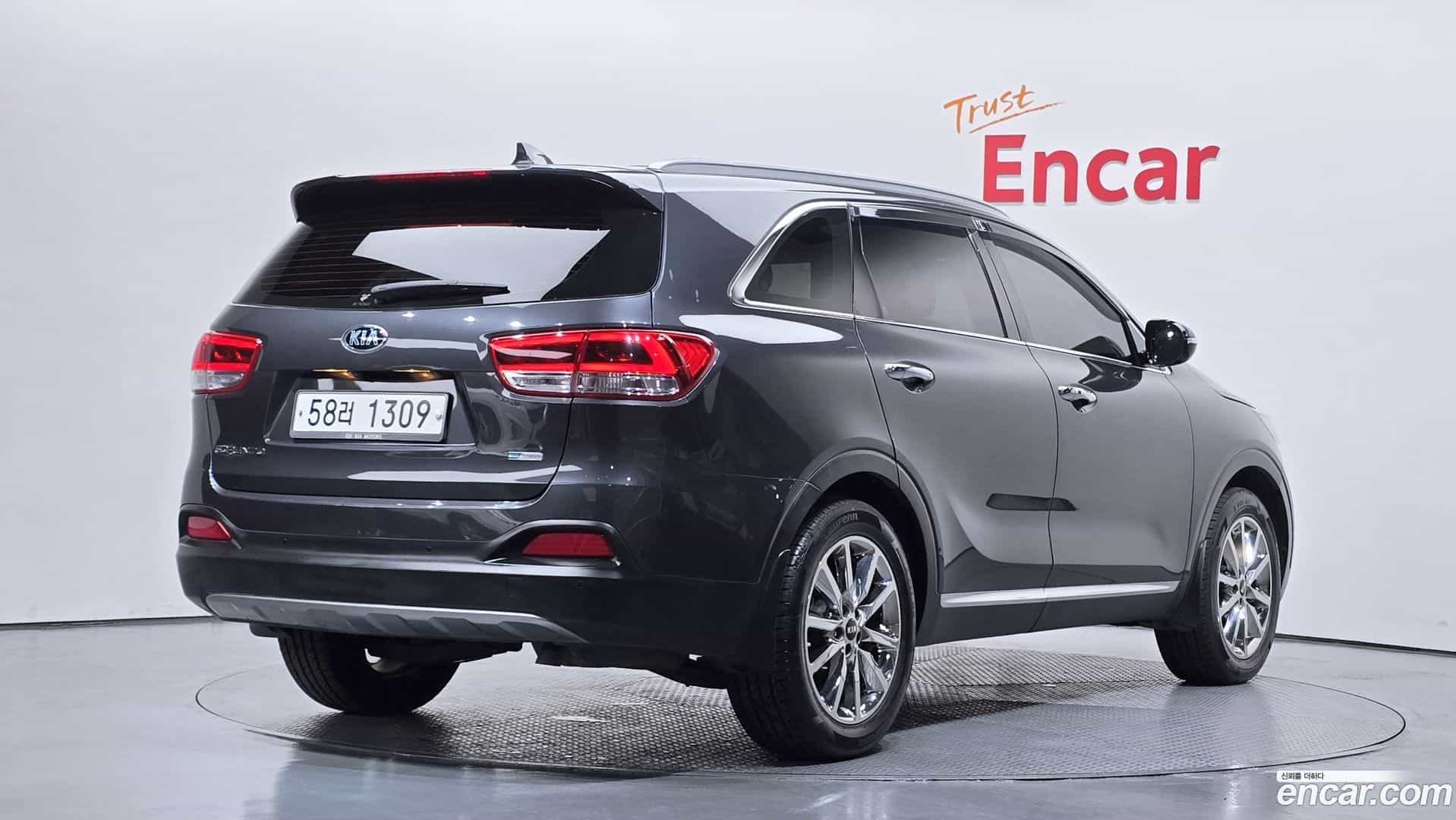 Sorento Kia 2017.6-OUTER-002