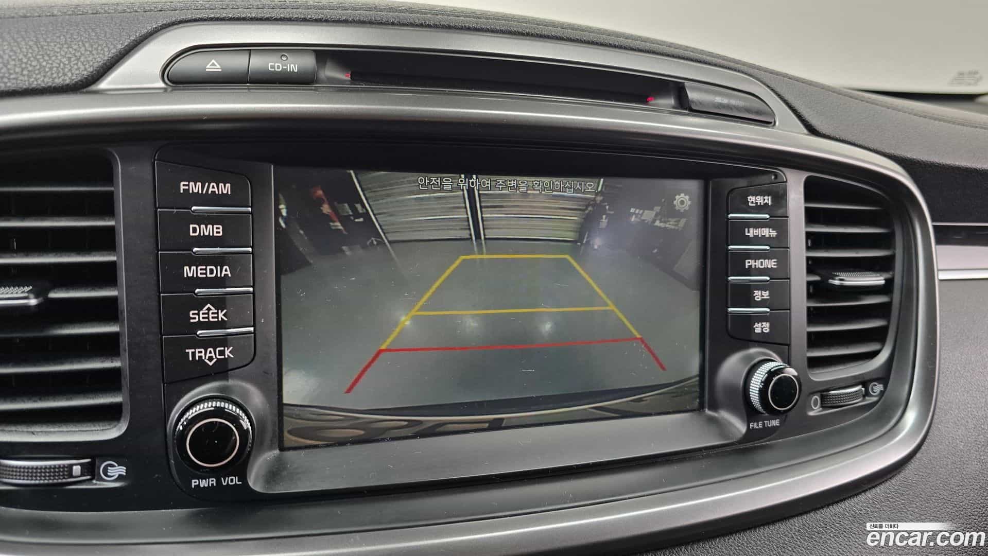 Sorento Kia 2017.6-OPTION-020
