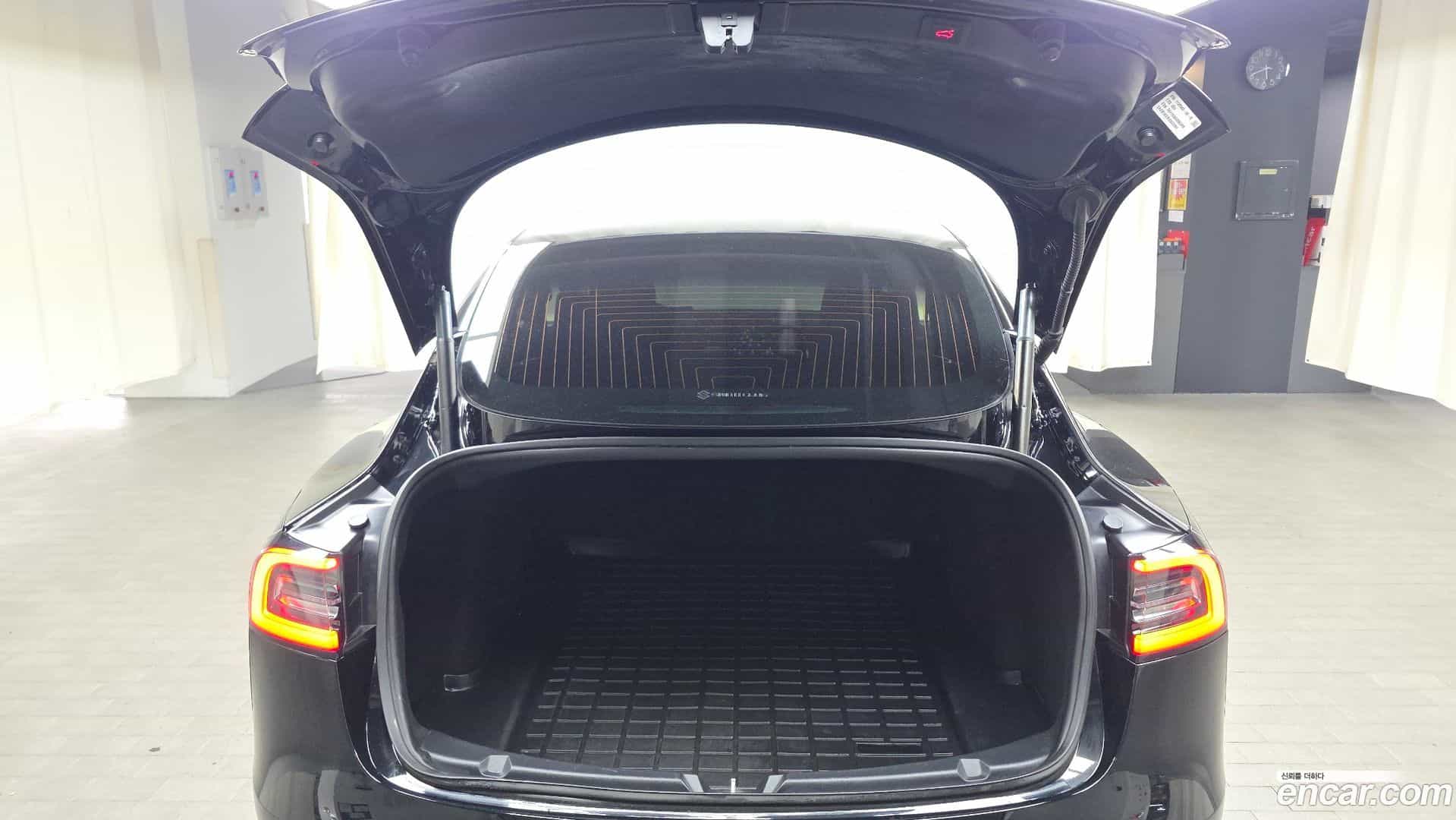 Model 3 Tesla 2020.2-OPTION-024