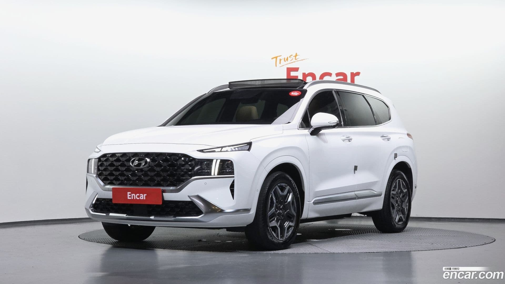 Main__Slider__Photo:Santafe Hyundai 2021.6-0