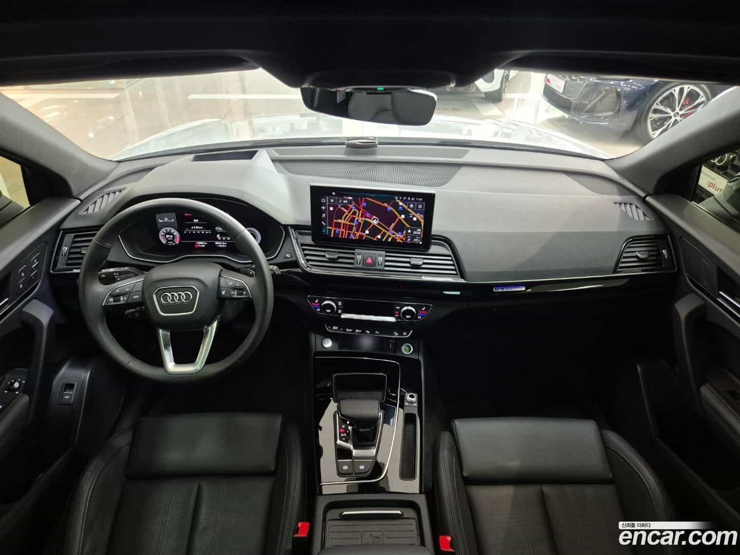 Q5 Audi 2024.11-INNER-007