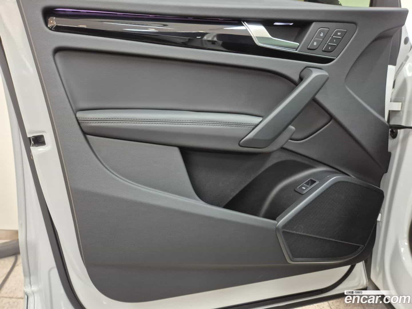 Q5 Audi 2024.11-OPTION-016