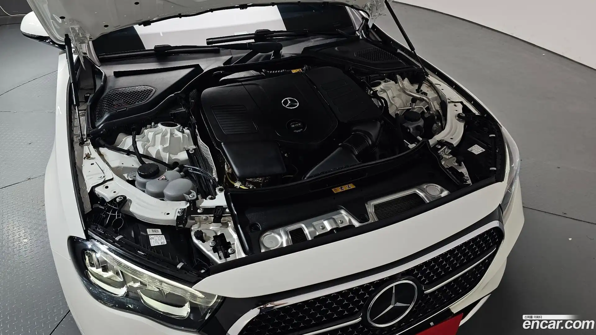 E-Class Mercedes-Benz 2024.7-OUTER-006