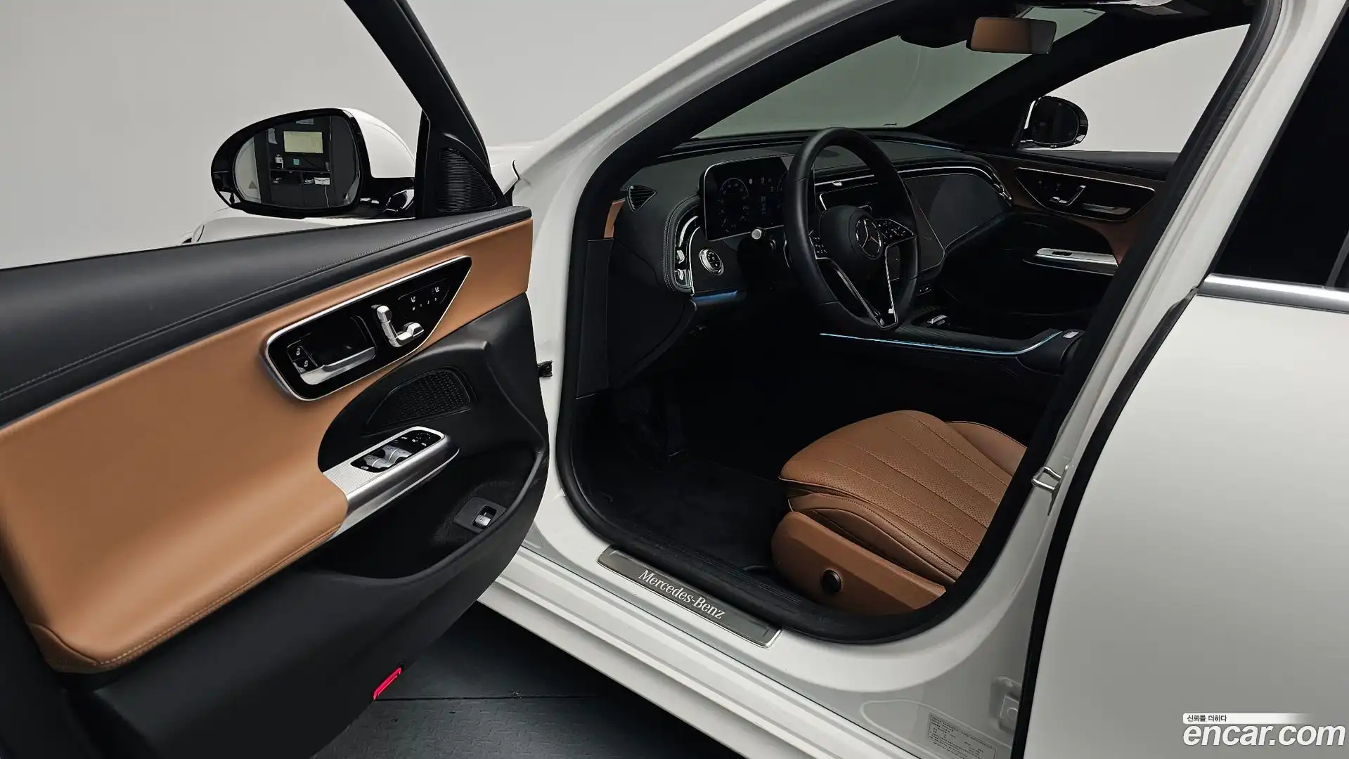 E-Class Mercedes-Benz 2024.7-INNER-010