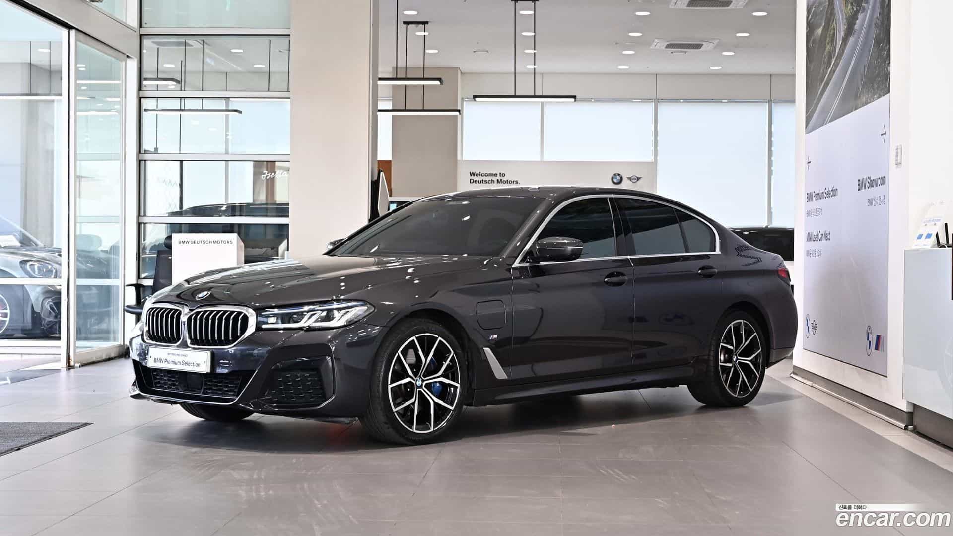 5-Series BMW 2021.3-OUTER-001