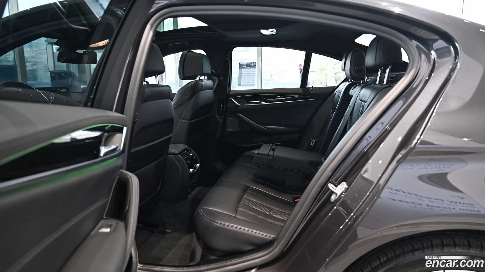 5-Series BMW 2021.3-INNER-010