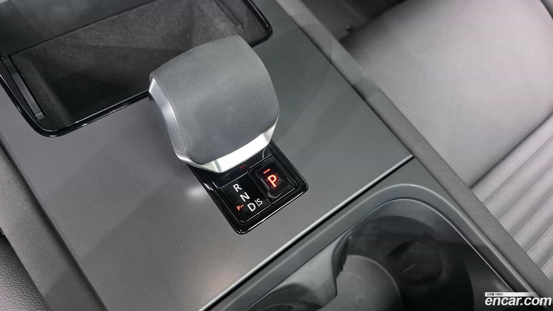 Discovery Sport Land Rover 2025.11-INNER-009