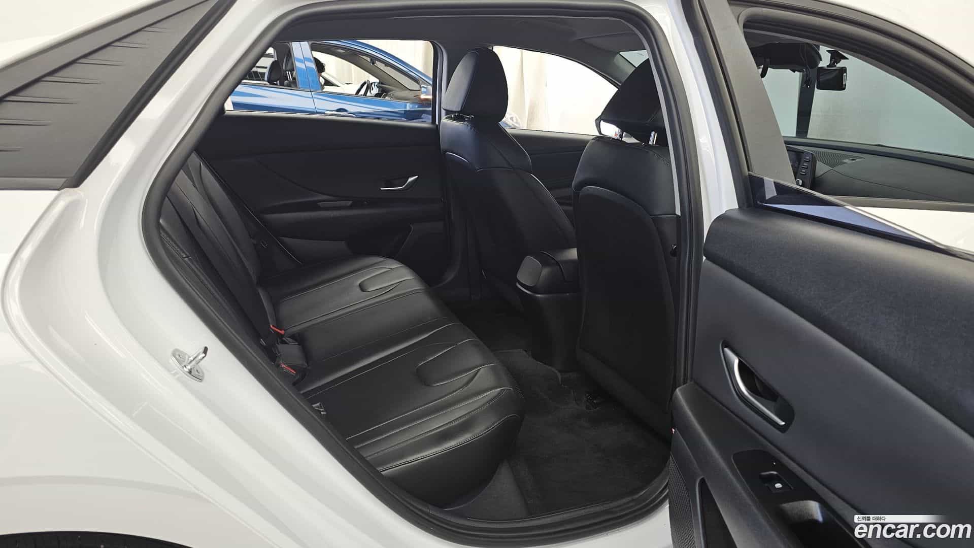 AVANTE Hyundai 2023.1-OPTION-016