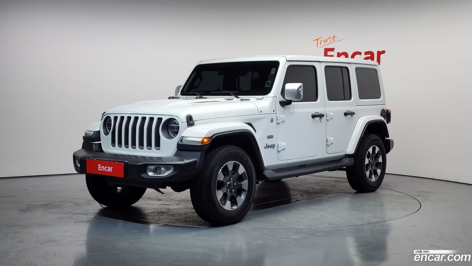 Main__Slider__Photo:Wrangler Jeep 2022.3-0