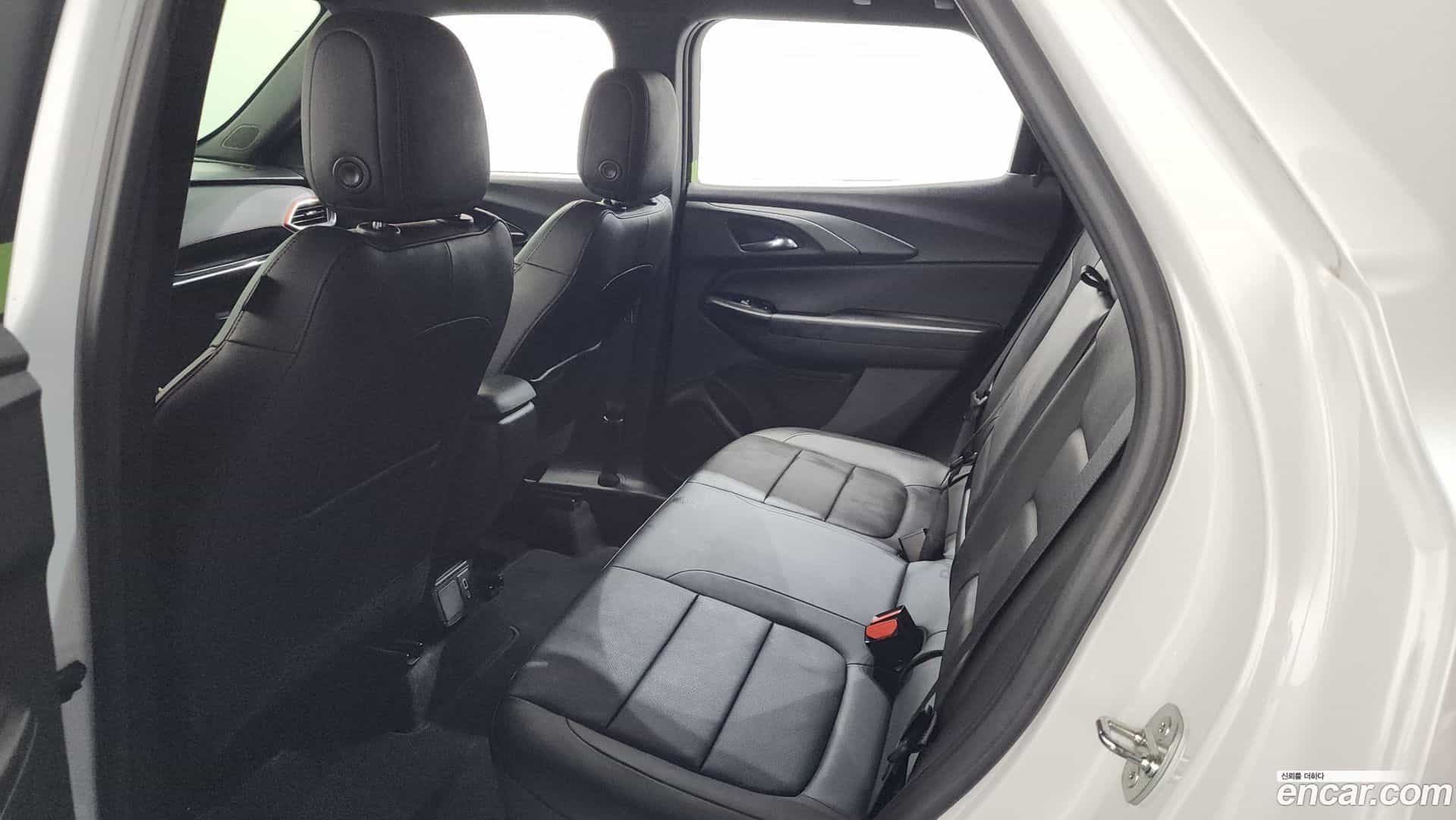 Trailblazer Chevrolet 2021.7-OPTION-022