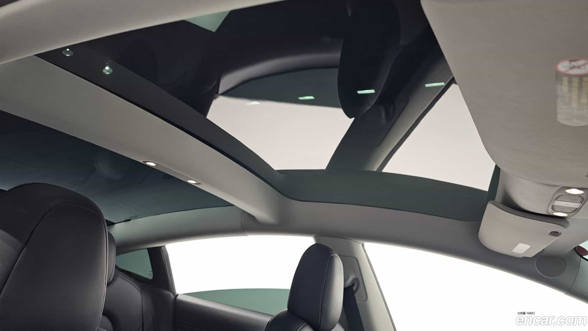 Model 3 Tesla 2022.10-OPTION-023