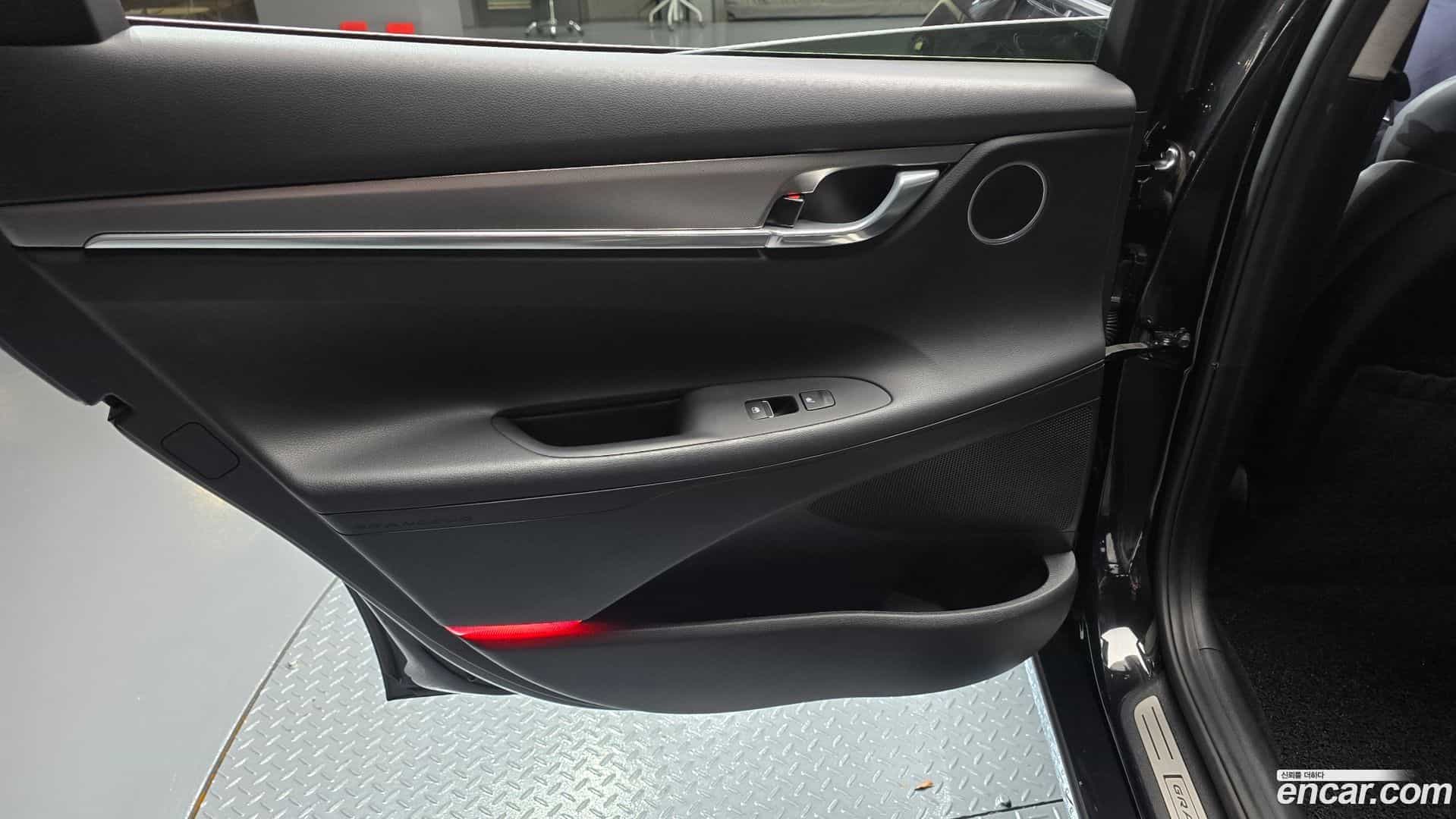 Grandeur Hyundai 2020.10-INNER-035