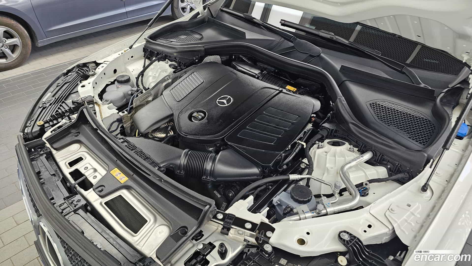 GLC-Class Mercedes-Benz 2025.1-OUTER-006