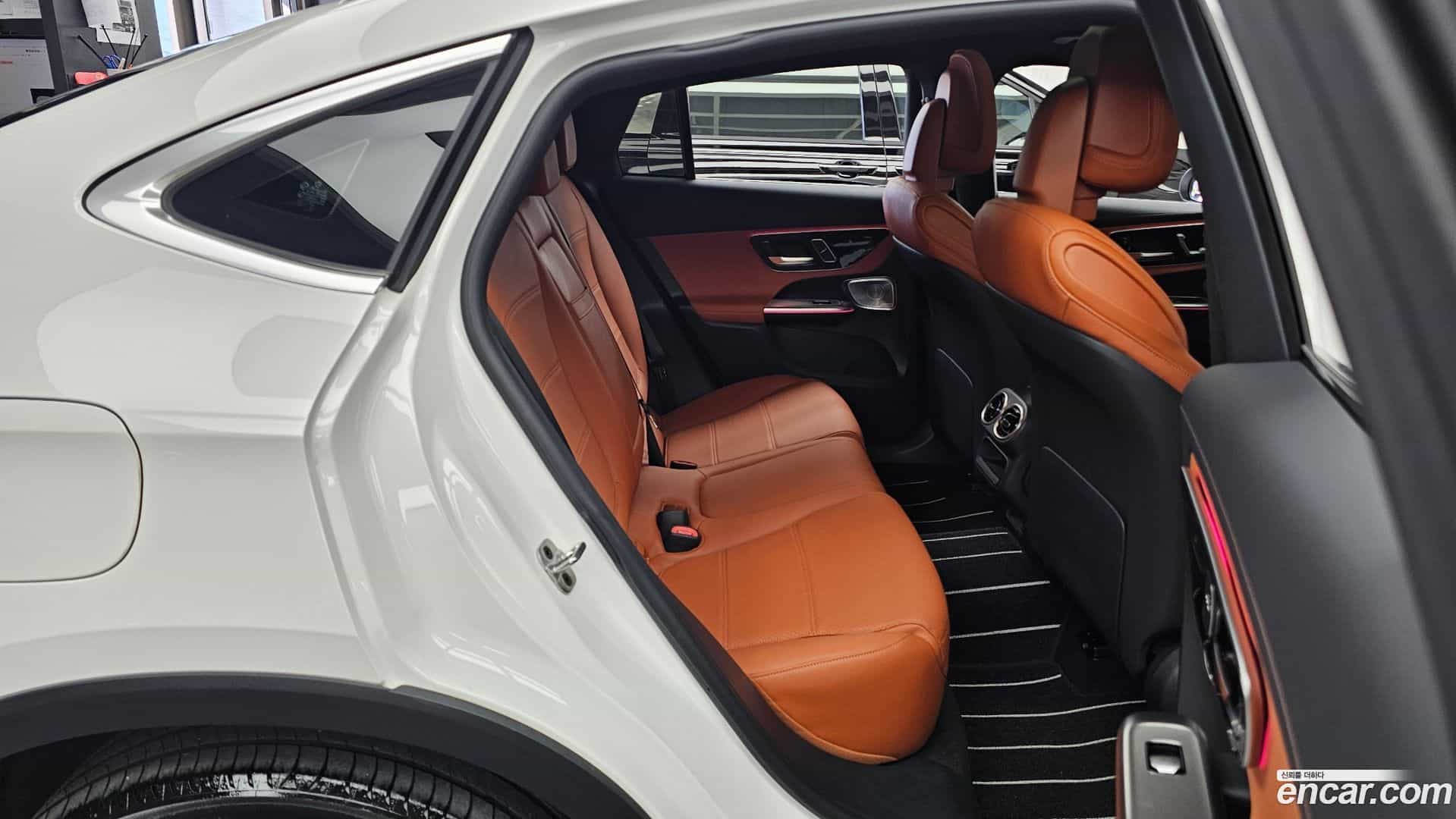 GLC-Class Mercedes-Benz 2025.1-OPTION-016