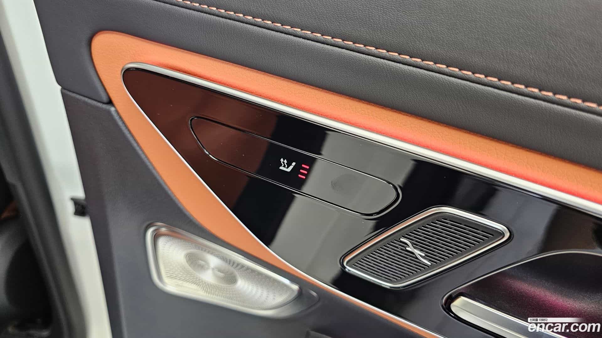 GLC-Class Mercedes-Benz 2025.1-OPTION-023